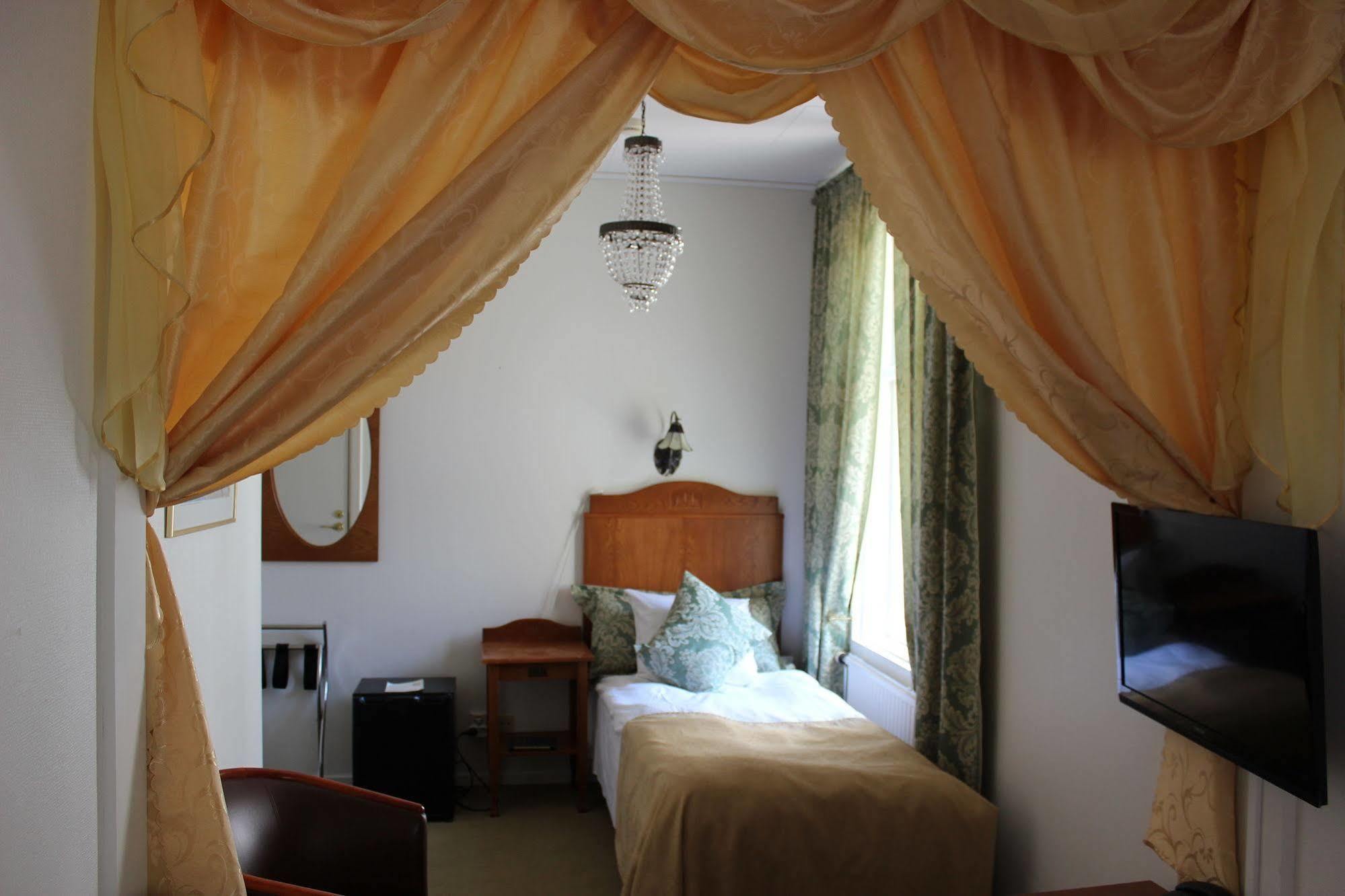 Lidköping Hotell Laeckoe מראה חיצוני תמונה